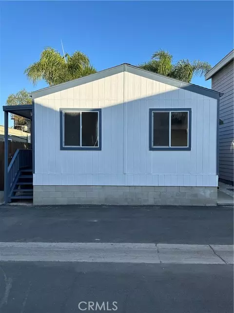 Seal Beach, CA 90740,84 Riversea RD