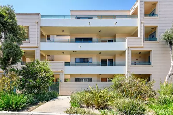 110 The Village 101, Redondo Beach, CA 90277