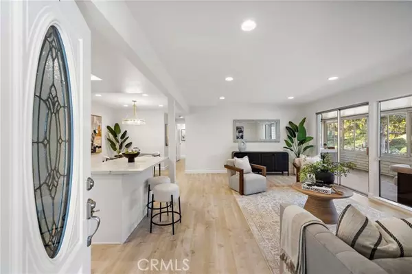 803 Ronda Mendoza A, Laguna Woods, CA 92637