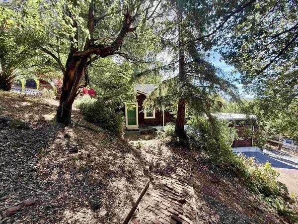 Oakland, CA 94605,7308 Altura Pl