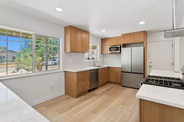 Claremont, CA 91711,631 Gayville DR