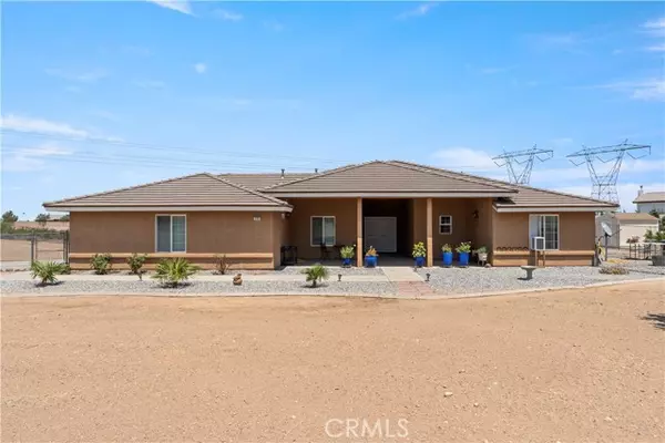 6797 Blue Rose LN, Oak Hills, CA 92344