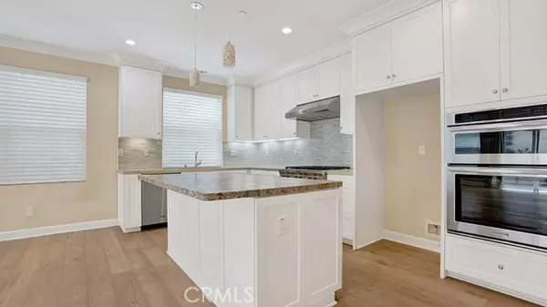 Irvine, CA 92602,144 Stallion