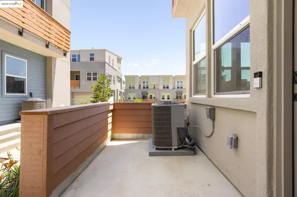 Hayward, CA 94544,28946 Parkridge Lp 110