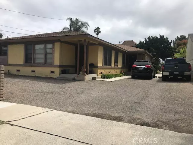 Costa Mesa, CA 92627,2126 Thurin ST B