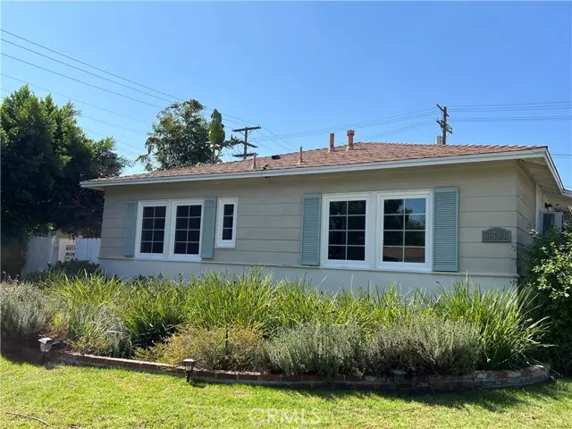 5713 Woodman AVE, Valley Glen, CA 91401