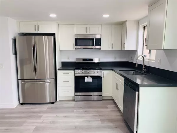 Huntington Beach, CA 92648,410 21st ST A