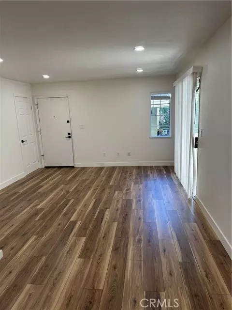 Calabasas, CA 91302,4201 Las Virgenes RD 201