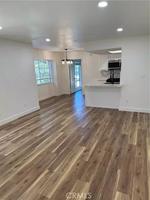 Calabasas, CA 91302,4201 Las Virgenes RD 201