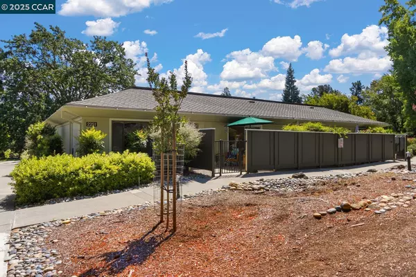 Walnut Creek, CA 94595,2251 Tice Creek Dr 3