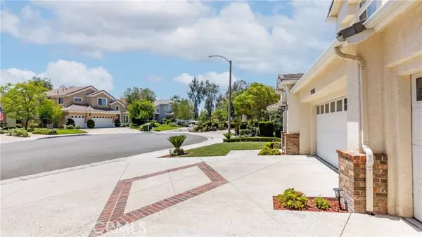 Valencia, CA 91354,23371 Camford PL