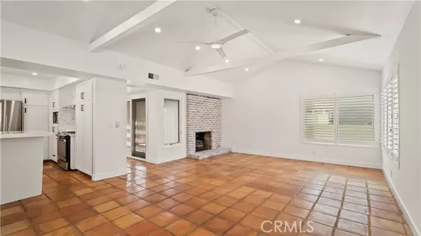 Corona Del Mar, CA 92625,304 Larkspur AVE