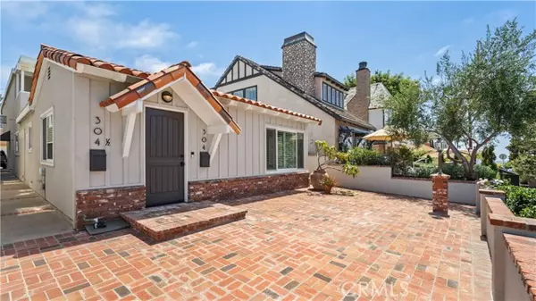 Corona Del Mar, CA 92625,304 Larkspur AVE