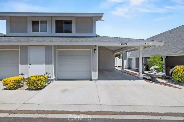 25273 Avenida Dorena, Newhall, CA 91321