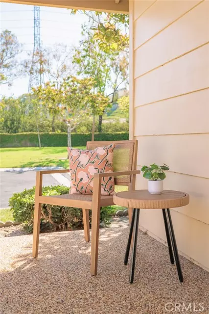 Mission Viejo, CA 92692,23586 Villena