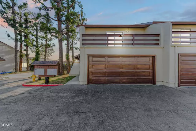 261 Glenwood DR, Oxnard, CA 93030