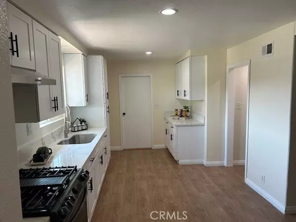 Simi Valley, CA 93065,1891 Moore ST