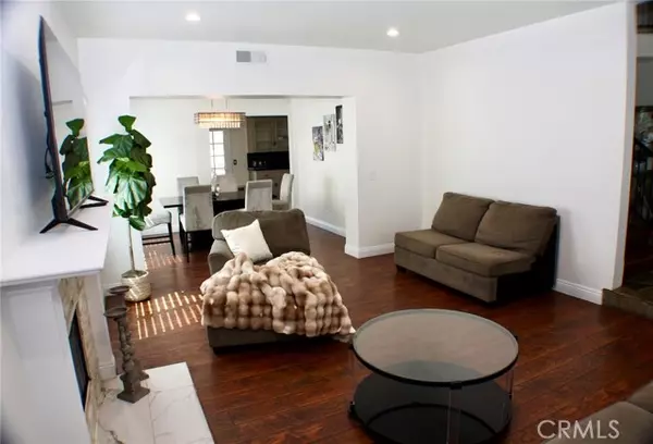 Tarzana, CA 91356,18855 Miranda ST