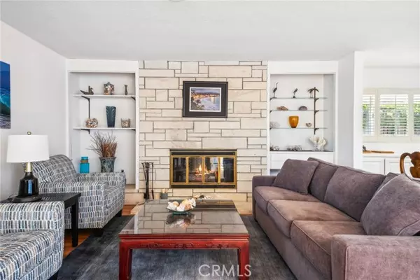 Laguna Beach, CA 92651,161 Mcknight DR
