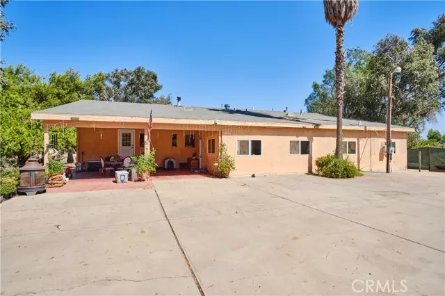 Perris, CA 92570,21657 Steele Peak DR