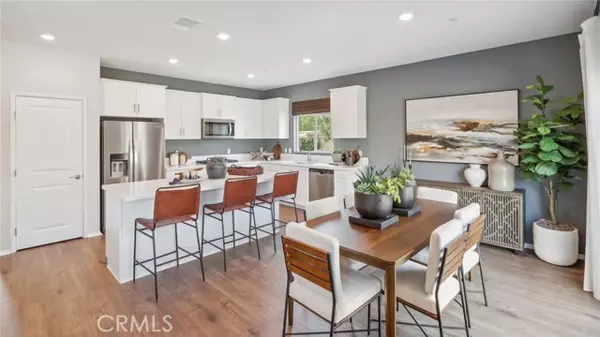 Wildomar, CA 92595,37106 Bush Sunflower CT