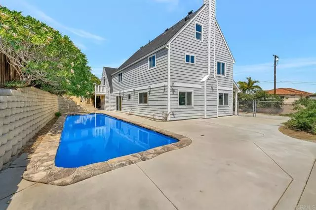 2229 Crest DR, El Cajon, CA 92021