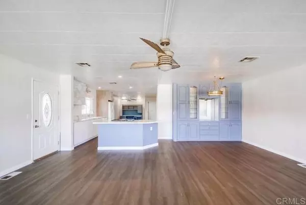 Lakeside, CA 92040,9500 Harritt Rd #70