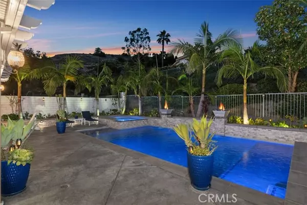 Lake Forest, CA 92610,12 La Perla