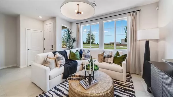 Ontario, CA 91761,2595 Cloudview Privado