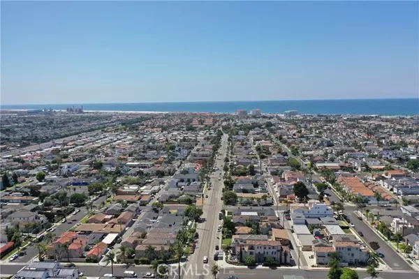 Huntington Beach, CA 92648,1017 Delaware ST