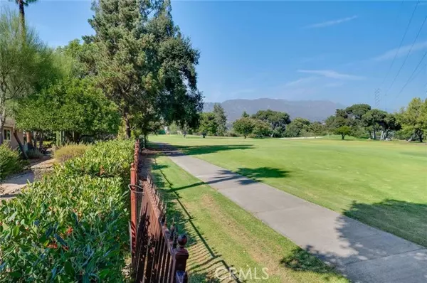 San Dimas, CA 91773,2040 Whitebluff DR