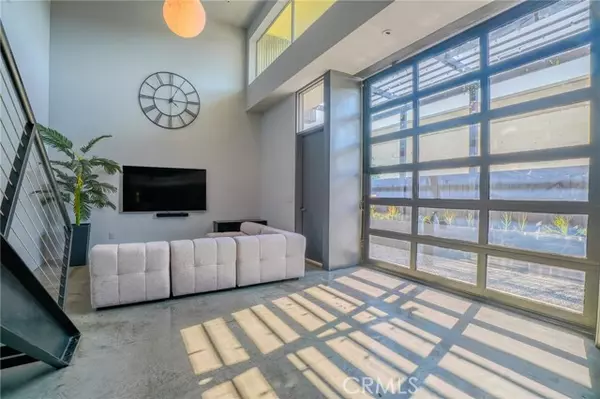 1011 N Orange Grove AVE 5, West Hollywood, CA 90046
