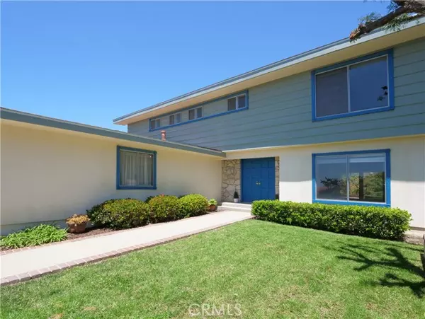 Rancho Palos Verdes, CA 90275,6701 Kings Harbor DR