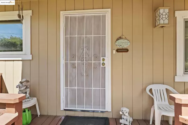 Sonora, CA 95370,21273 Crestview Dr