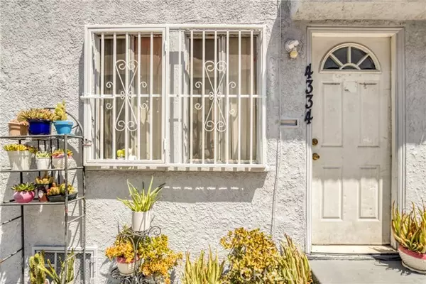 Los Angeles, CA 90037,4334 S Main ST