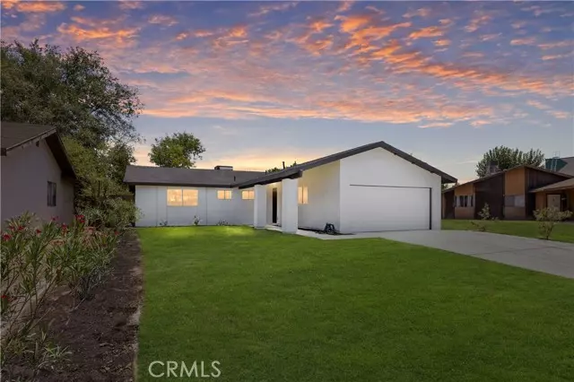 1009 Caroline CT, Bakersfield, CA 93307