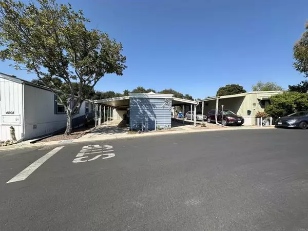 San Diego, CA 92120,4808 1/2 OLD CLIFFS RD 4808 1/2