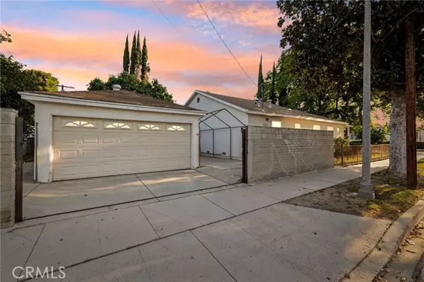 Reseda, CA 91335,6542 Zelzah AVE