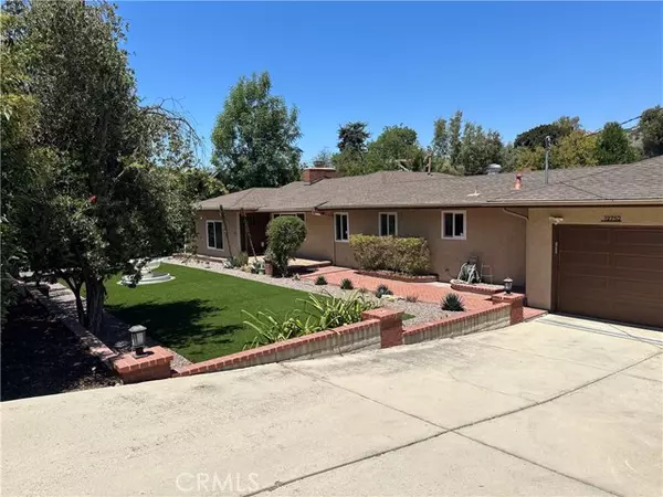 Santa Ana, CA 92705,12752 Barrett LN