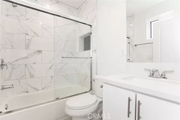 Los Angeles, CA 91601,5914 1/2 N Tujunga AVE