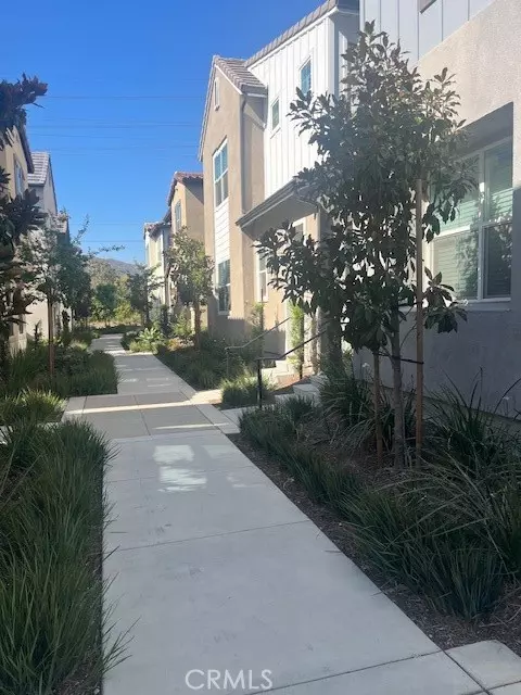 16040 Jamie LN 8, Fontana, CA 92336