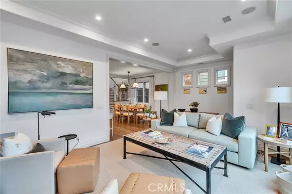 Corona Del Mar, CA 92625,613 Larkspur AVE