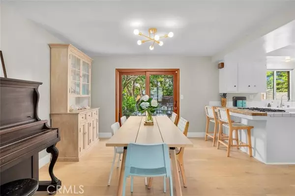 Redondo Beach, CA 90277,1101 Ysabel ST