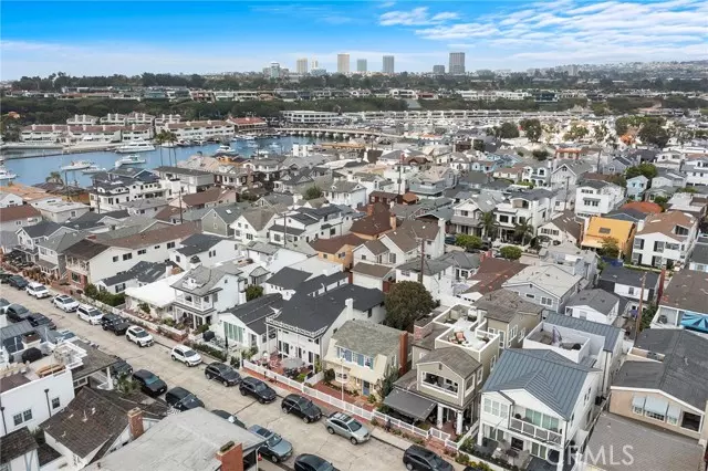 308 Coral AVE, Newport Beach, CA 92662