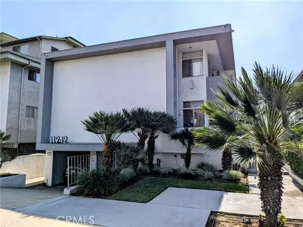 11942 Darlington AVE 5, Los Angeles, CA 90049