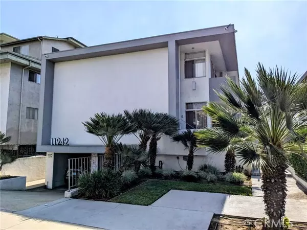 11942 Darlington AVE 5, Los Angeles, CA 90049