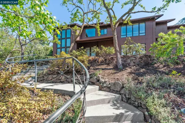 Moraga, CA 94556,127 Devin Dr