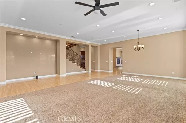 Palmdale, CA 93551,1532 W AVE