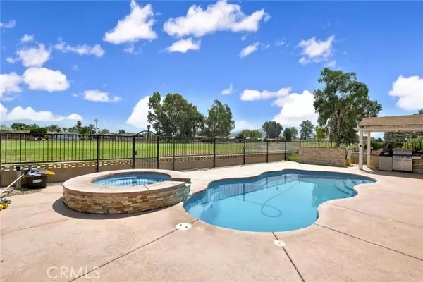 1428 Pepper Tree DR, Hemet, CA 92545