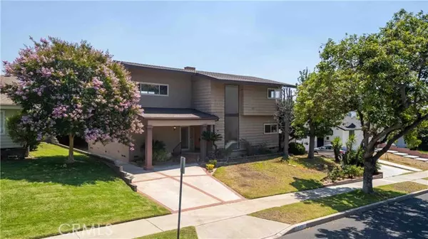 Burbank, CA 91504,648 Uclan DR